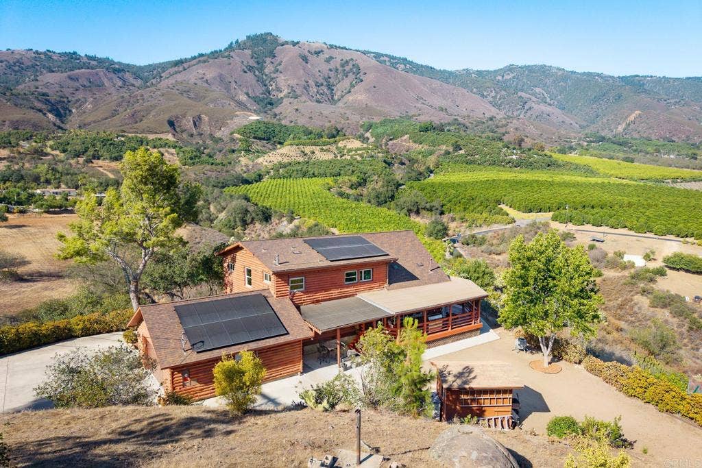 17552 S Mesa Drive, Pauma Valley, CA 92061 17552 S Mesa Drive, Pauma Valley, CA 92061