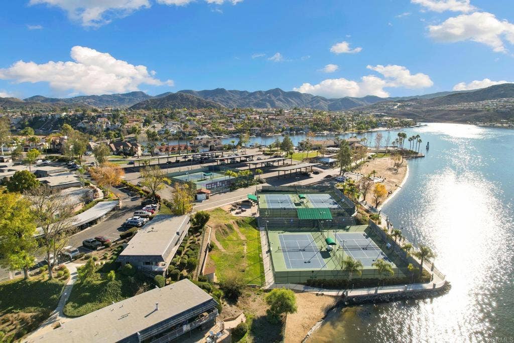 23474 Silver Strike Drive, Canyon Lake, CA 92587