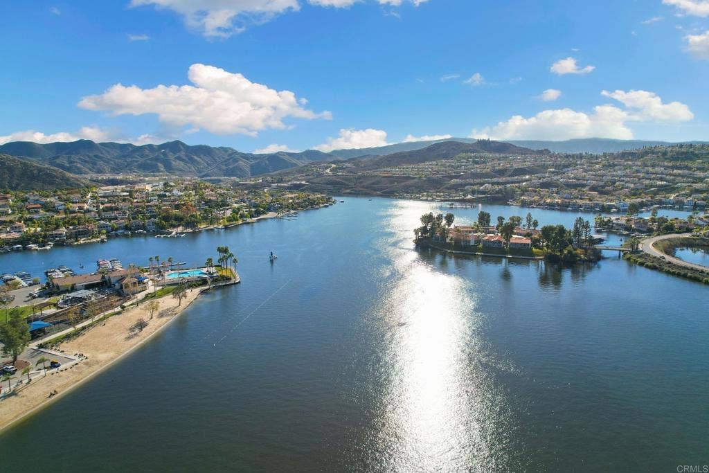 23474 Silver Strike Drive, Canyon Lake, CA 92587