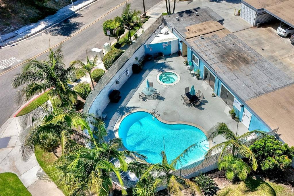 3612 Vista Bella, Oceanside, CA 92056 3612 Vista Bella, Oceanside, CA 92056