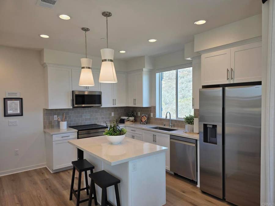 Property photo for 717 Vibrant Glen, Escondido, CA
