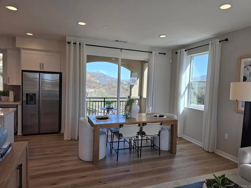 717 Vibrant Glen, Escondido, CA 92026 717 Vibrant Glen, Escondido, CA 92026