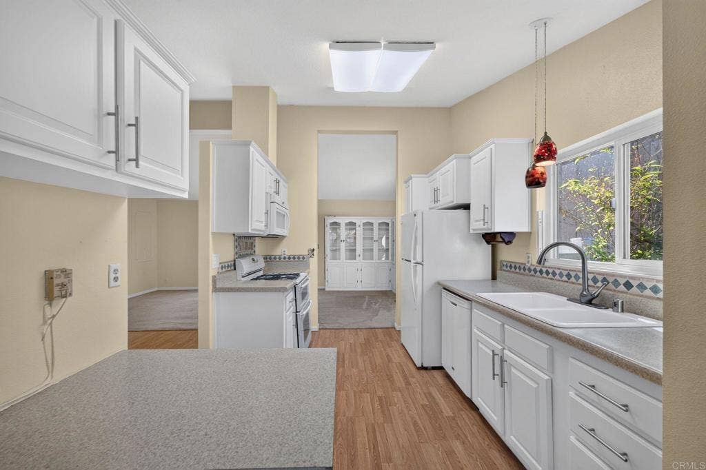 3502 Amber Lane, Oceanside, CA 92056