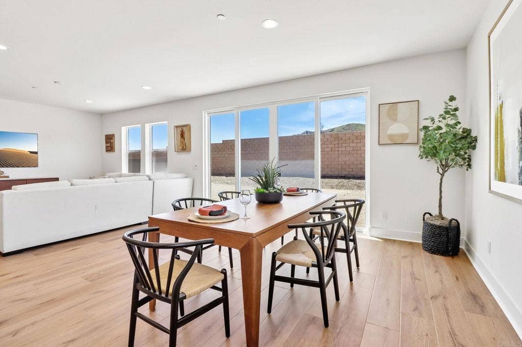 3521 Butler Place, Escondido, CA 92027