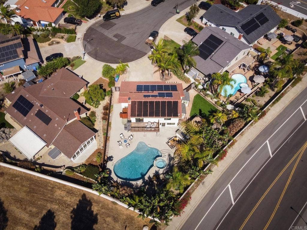 2687 Waterbury Way, Carlsbad, CA 92010 2687 Waterbury Way, Carlsbad, CA 92010