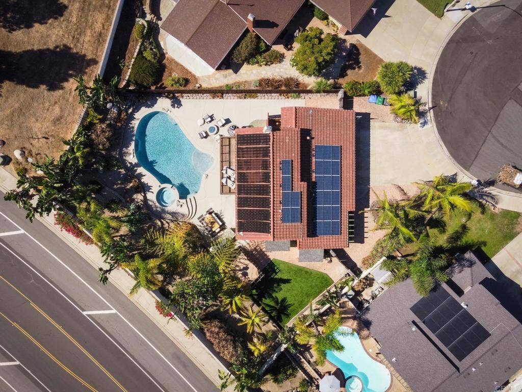 2687 Waterbury Way, Carlsbad, CA 92010 2687 Waterbury Way, Carlsbad, CA 92010