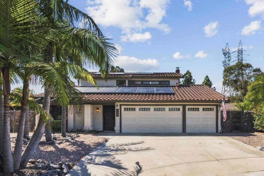 2687 Waterbury Way, Carlsbad, CA 92010 2687 Waterbury Way, Carlsbad, CA 92010
