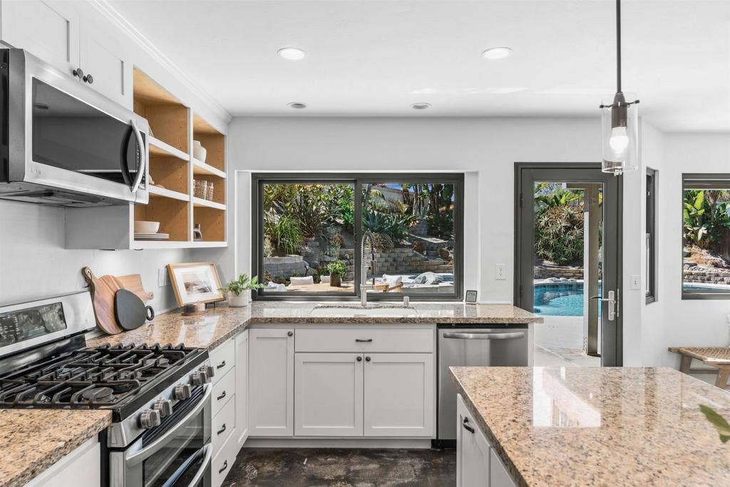 2687 Waterbury Way, Carlsbad, CA 92010 2687 Waterbury Way, Carlsbad, CA 92010