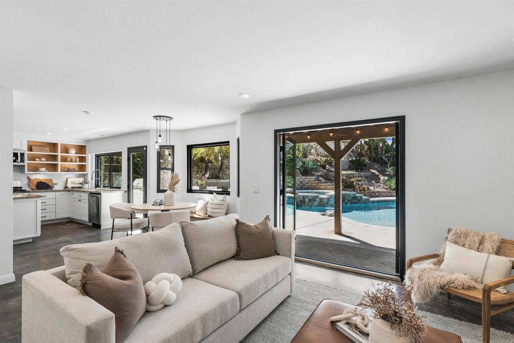 2687 Waterbury Way, Carlsbad, CA 92010 2687 Waterbury Way, Carlsbad, CA 92010
