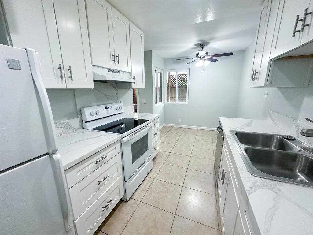 2121 E Grand Avenue, #H29, Escondido, CA 92027 2121 E Grand Avenue, #H29, Escondido, CA 92027