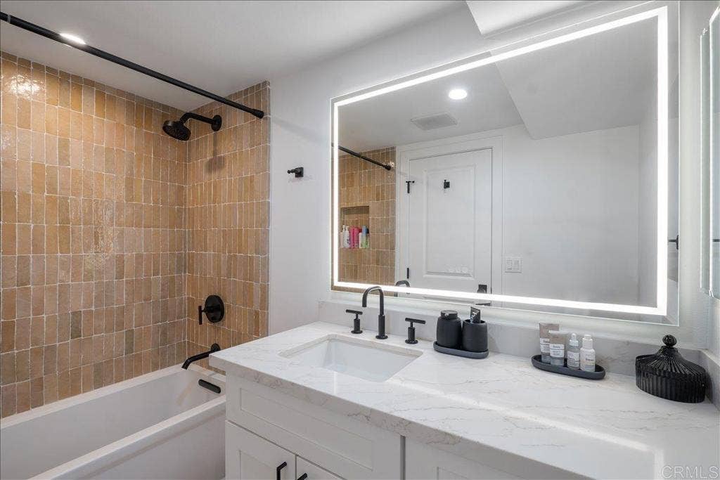 1875 Parliament Road, Encinitas, CA 92024 1875 Parliament Road, Encinitas, CA 92024