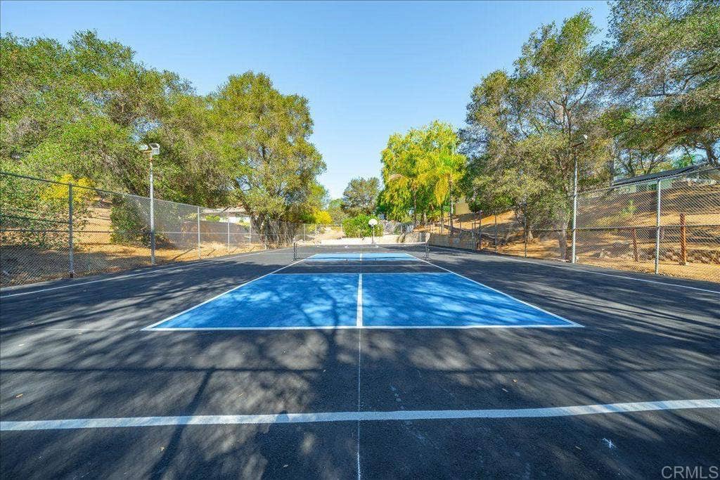 1841 Tecalote Drive, Fallbrook, CA 92028 1841 Tecalote Drive, Fallbrook, CA 92028