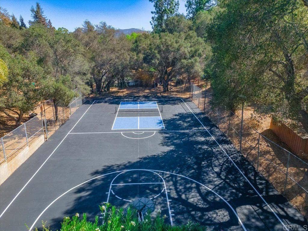 1841 Tecalote Drive, Fallbrook, CA 92028 1841 Tecalote Drive, Fallbrook, CA 92028