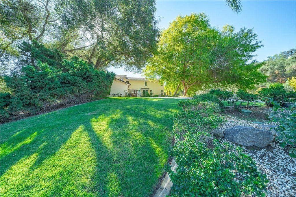 1841 Tecalote Drive, Fallbrook, CA 92028 1841 Tecalote Drive, Fallbrook, CA 92028