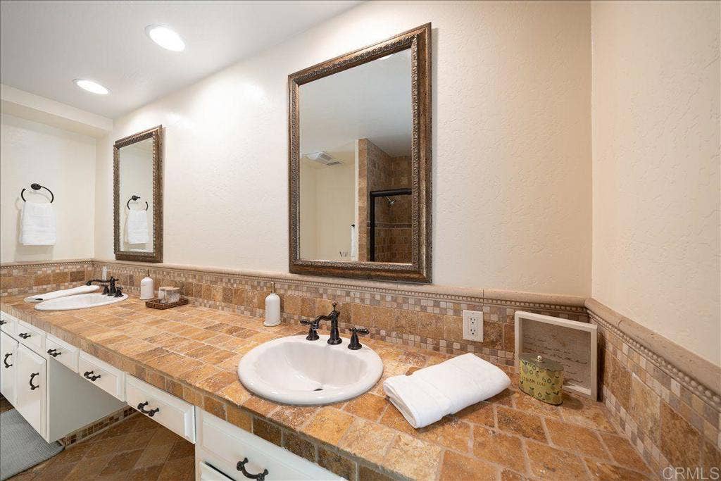 1841 Tecalote Drive, Fallbrook, CA 92028 1841 Tecalote Drive, Fallbrook, CA 92028
