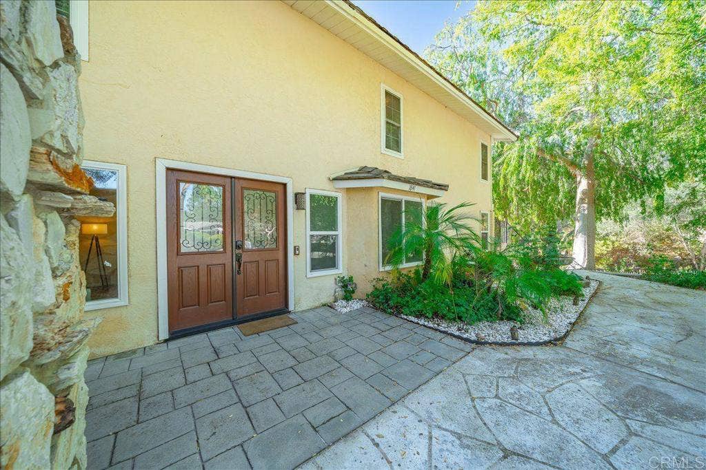 1841 Tecalote Drive, Fallbrook, CA 92028 1841 Tecalote Drive, Fallbrook, CA 92028