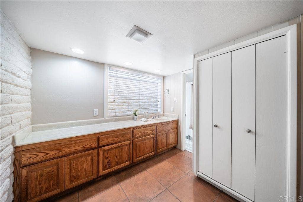 1841 Tecalote Drive, Fallbrook, CA 92028 1841 Tecalote Drive, Fallbrook, CA 92028