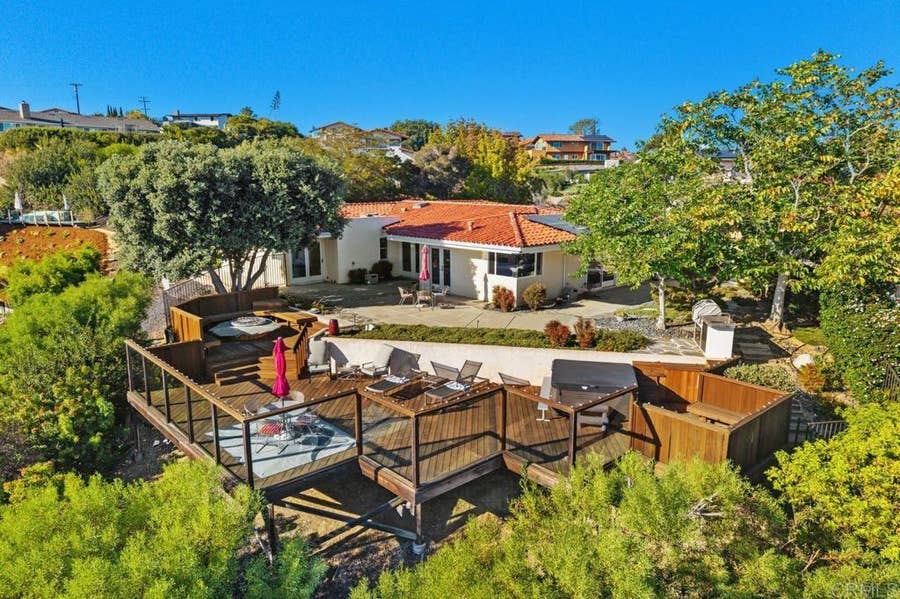 Property photo for 5324 Calle Vista, San Diego, CA