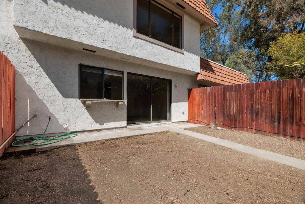 2714 Via Juanita, Carlsbad, CA 92010 2714 Via Juanita, Carlsbad, CA 92010
