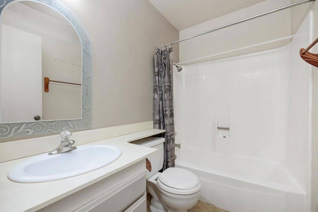 2714 Via Juanita, Carlsbad, CA 92010 2714 Via Juanita, Carlsbad, CA 92010