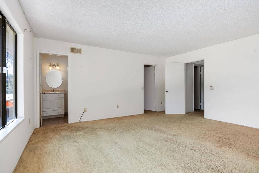 2714 Via Juanita, Carlsbad, CA 92010 2714 Via Juanita, Carlsbad, CA 92010
