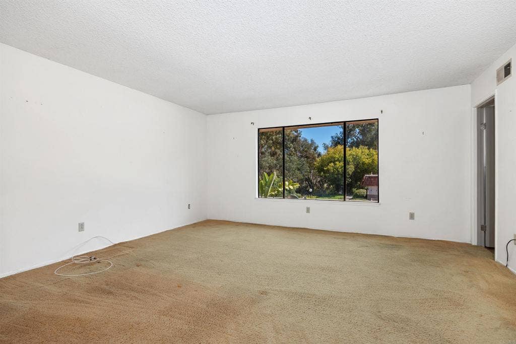 2714 Via Juanita, Carlsbad, CA 92010 2714 Via Juanita, Carlsbad, CA 92010