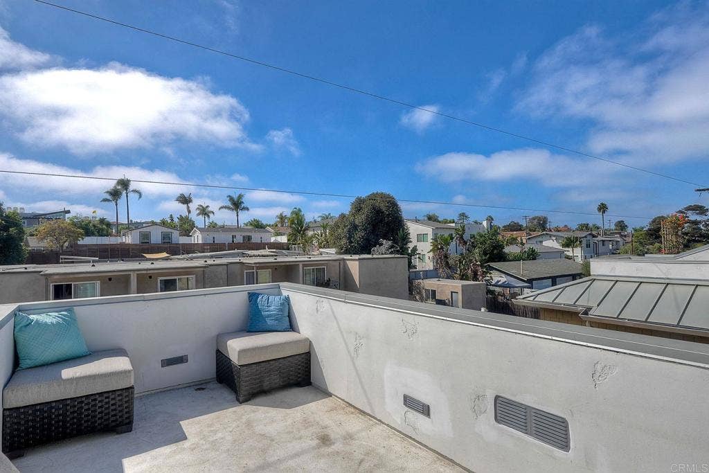1222 N. Coast Hwy 101, Encinitas, CA 92024 1222 N. Coast Hwy 101, Encinitas, CA 92024