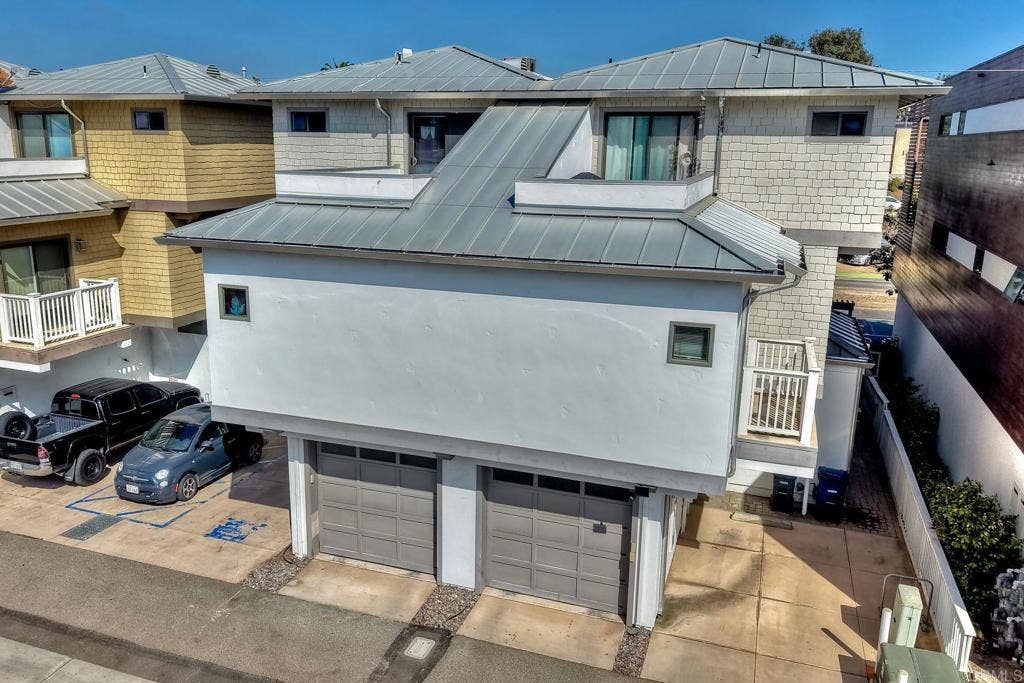 1222 N. Coast Hwy 101, Encinitas, CA 92024 1222 N. Coast Hwy 101, Encinitas, CA 92024