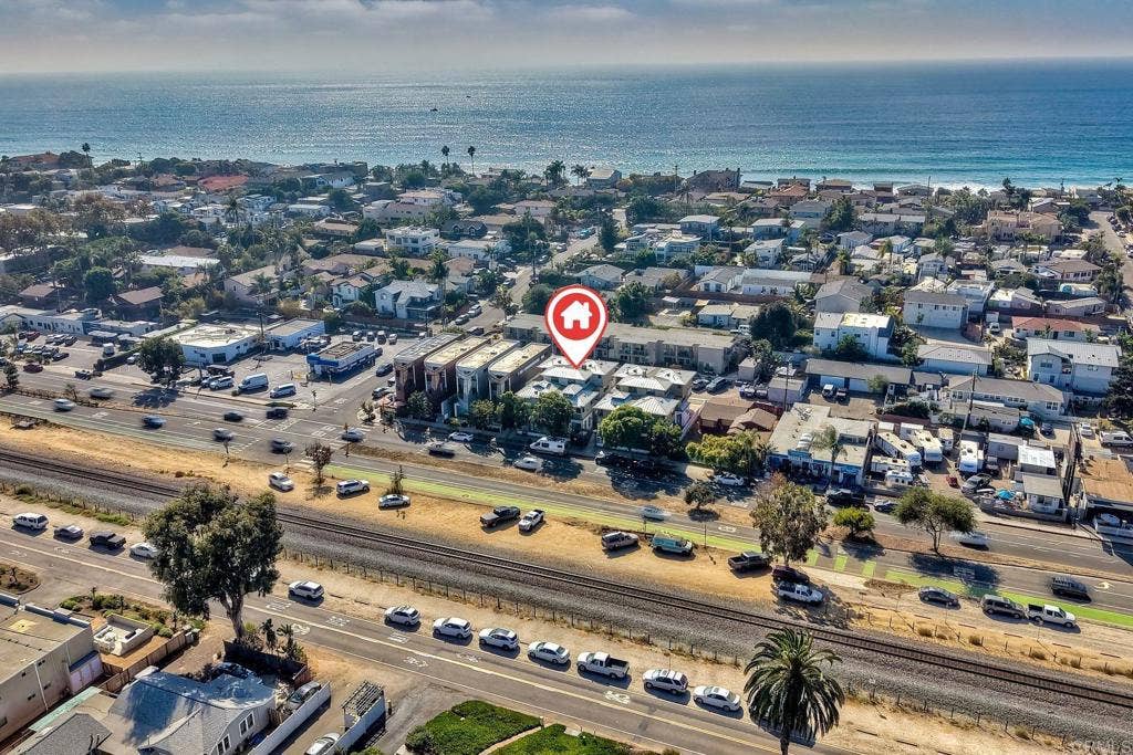 1222 N. Coast Hwy 101, Encinitas, CA 92024 1222 N. Coast Hwy 101, Encinitas, CA 92024