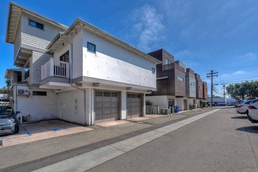 1222 N. Coast Hwy 101, Encinitas, CA 92024 1222 N. Coast Hwy 101, Encinitas, CA 92024
