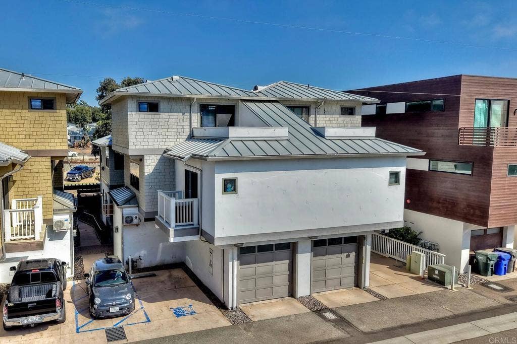 1222 N. Coast Hwy 101, Encinitas, CA 92024 1222 N. Coast Hwy 101, Encinitas, CA 92024