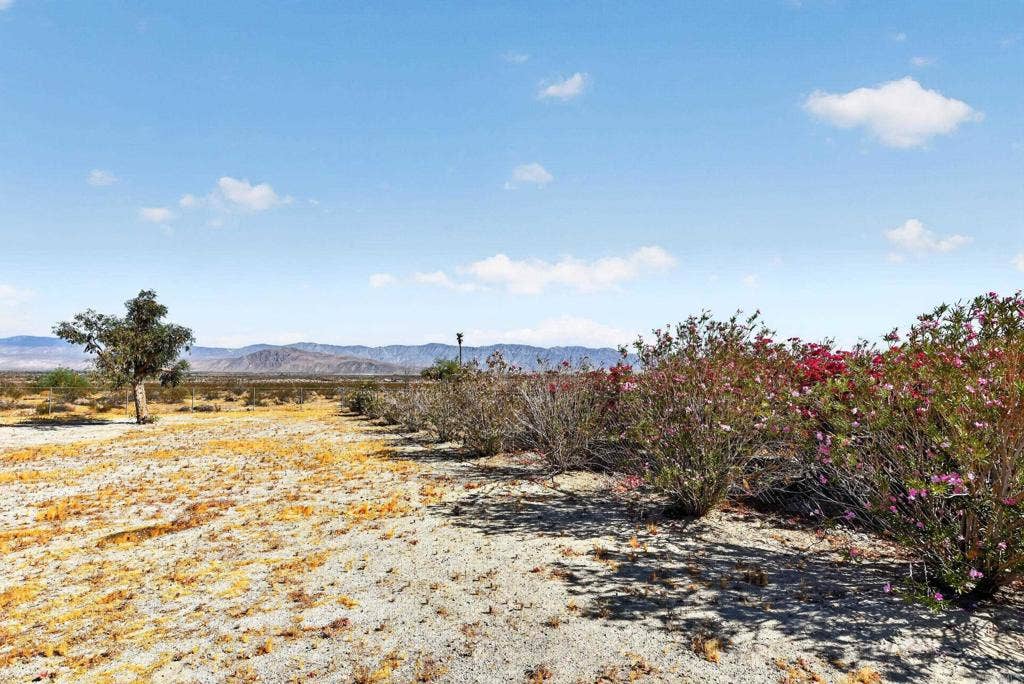 3814 Pecos Drive, Borrego Springs, CA 92004 3814 Pecos Drive, Borrego Springs, CA 92004