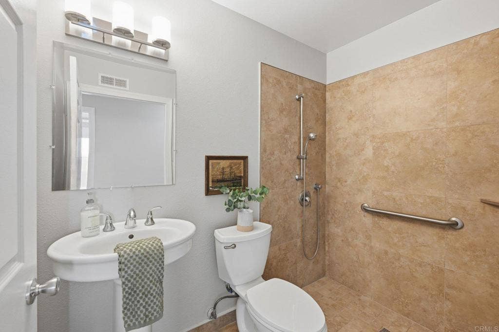 Mira Mesa, CA 92126 Mira Mesa, CA 92126
