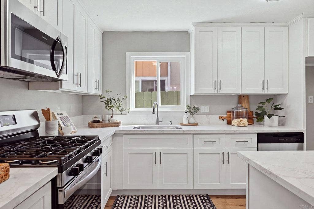 Mira Mesa, CA 92126 Mira Mesa, CA 92126