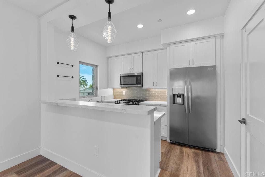 4410 Gresham, San Diego, CA 92109 4410 Gresham, San Diego, CA 92109