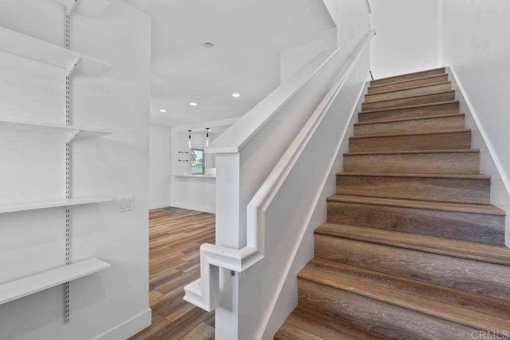 4410 Gresham, San Diego, CA 92109 4410 Gresham, San Diego, CA 92109