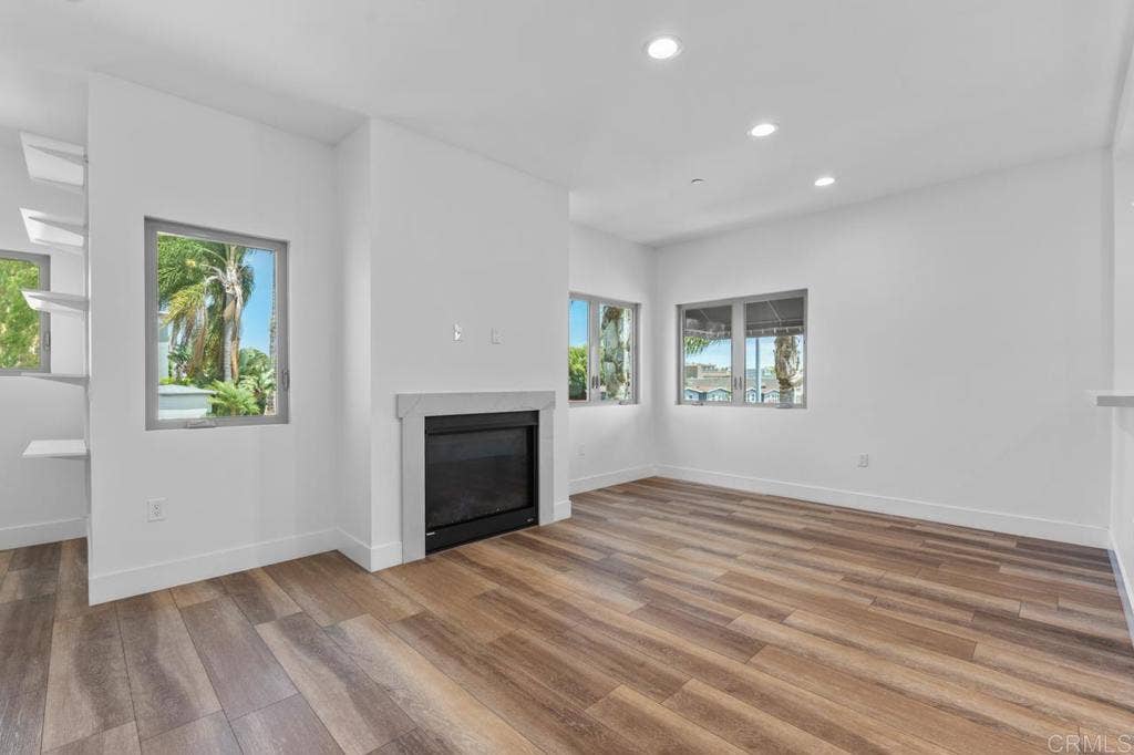 4410 Gresham, San Diego, CA 92109 4410 Gresham, San Diego, CA 92109