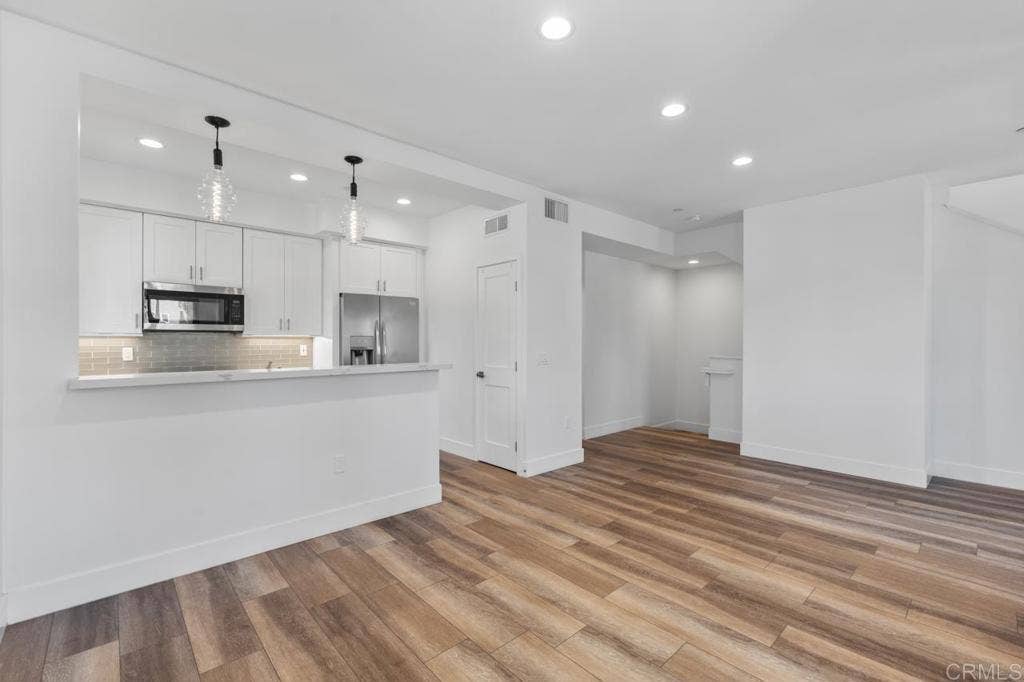 4410 Gresham, San Diego, CA 92109 4410 Gresham, San Diego, CA 92109