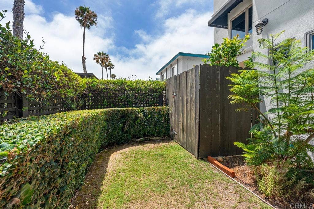 4410 Gresham, San Diego, CA 92109 4410 Gresham, San Diego, CA 92109