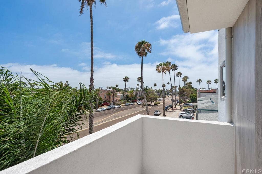 4410 Gresham, San Diego, CA 92109 4410 Gresham, San Diego, CA 92109