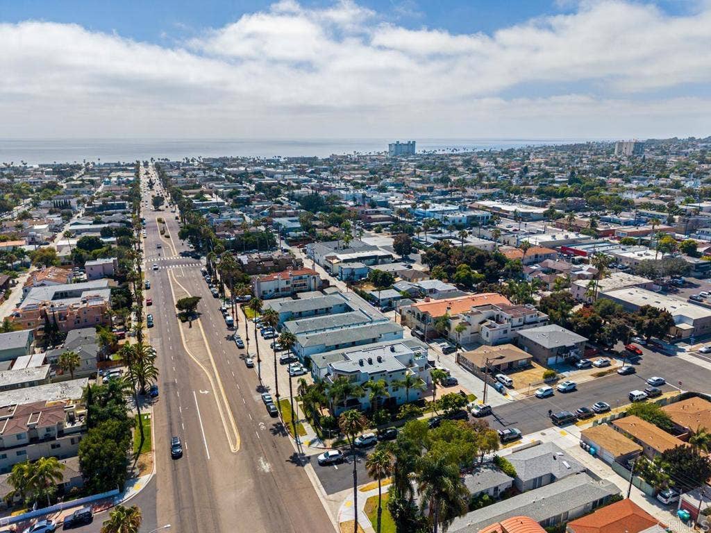 4410 Gresham, San Diego, CA 92109 4410 Gresham, San Diego, CA 92109