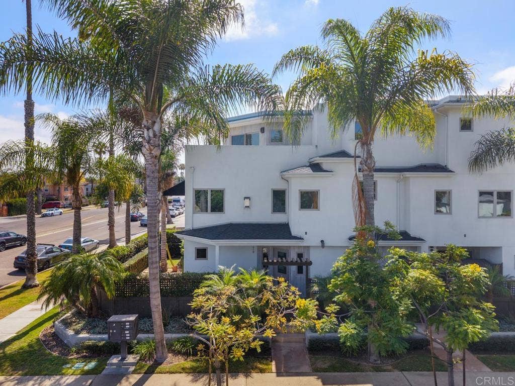 4410 Gresham, San Diego, CA 92109 4410 Gresham, San Diego, CA 92109