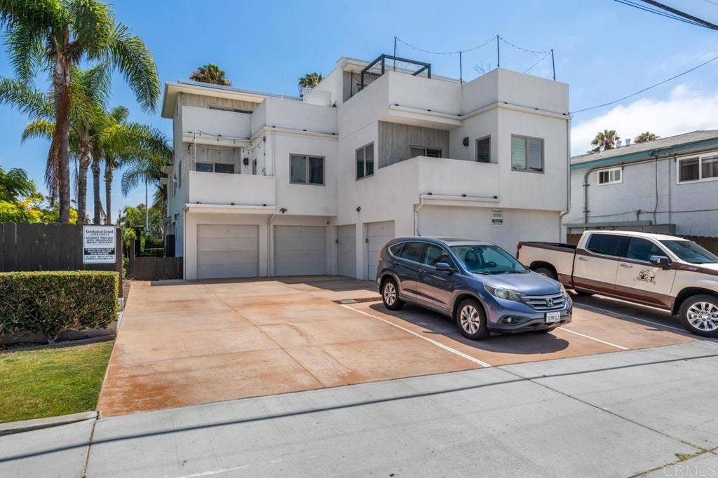 4410 Gresham, San Diego, CA 92109 4410 Gresham, San Diego, CA 92109