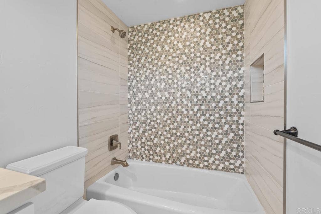 4410 Gresham, San Diego, CA 92109 4410 Gresham, San Diego, CA 92109