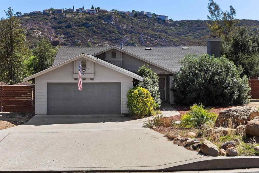 Property photo for 23419 Glenn Ellen Way, Ramona, CA