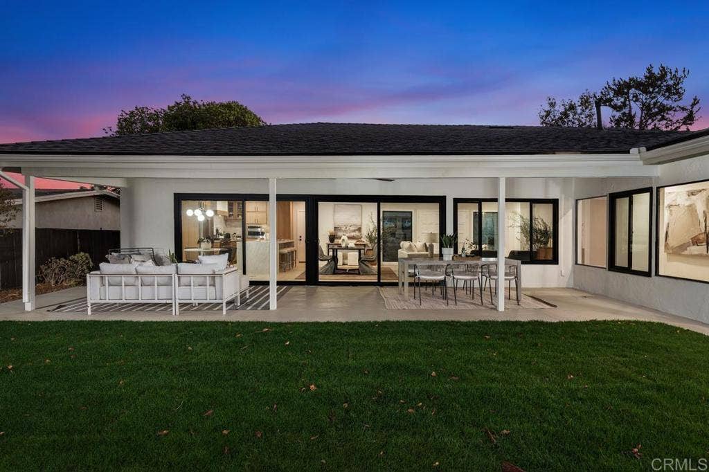 5877 Soledad Mountain Road, La Jolla, CA 92037
