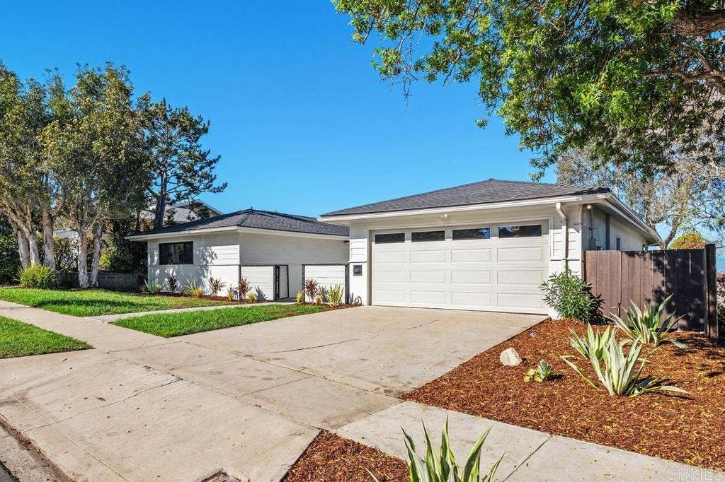 5877 Soledad Mountain Road, La Jolla, CA 92037