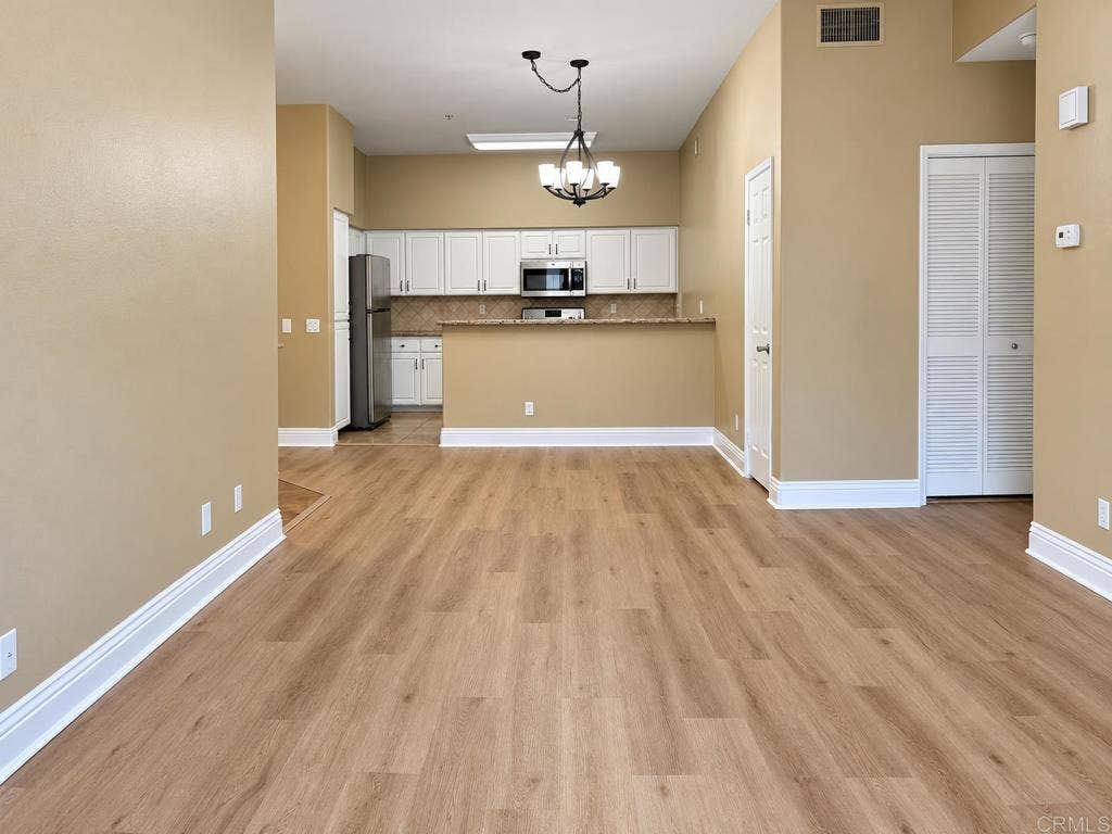 12376 Carmel Country Road, #J302, San Diego, CA 92130 12376 Carmel Country Road, #J302, San Diego, CA 92130