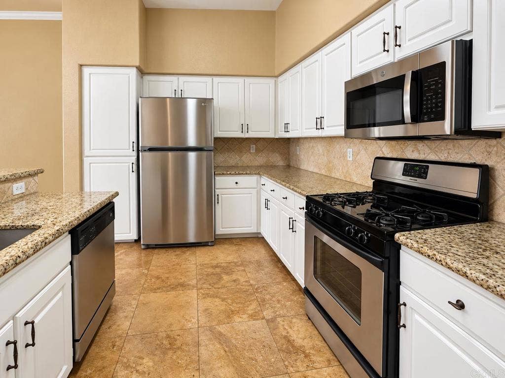 12376 Carmel Country Road, #J302, San Diego, CA 92130 12376 Carmel Country Road, #J302, San Diego, CA 92130