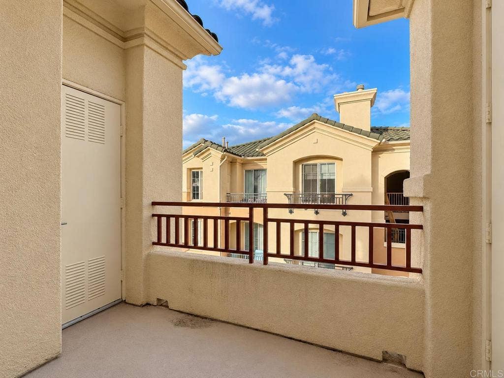 12376 Carmel Country Road, #J302, San Diego, CA 92130 12376 Carmel Country Road, #J302, San Diego, CA 92130